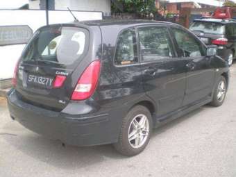 2004 Suzuki Liana Pictures