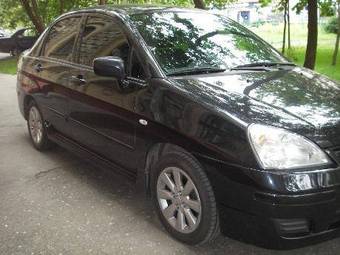 2004 Suzuki Liana Photos