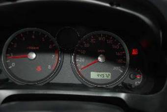 2004 Suzuki Liana Photos
