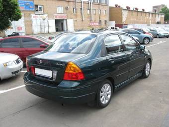 2004 Suzuki Liana Photos
