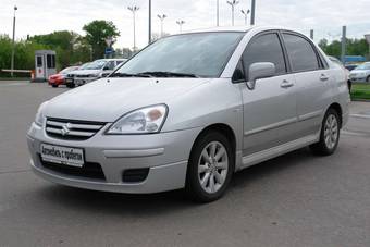 2004 Suzuki Liana Photos