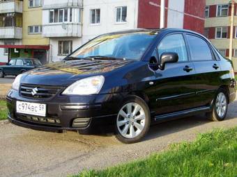 2004 Suzuki Liana Pictures