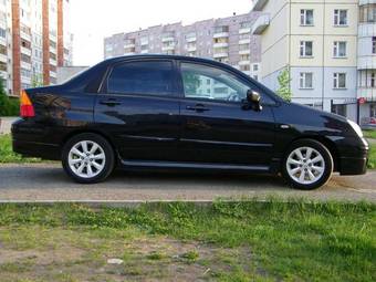 2004 Suzuki Liana Pictures