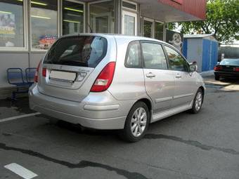 2004 Suzuki Liana Pictures