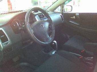 2004 Suzuki Liana Pictures