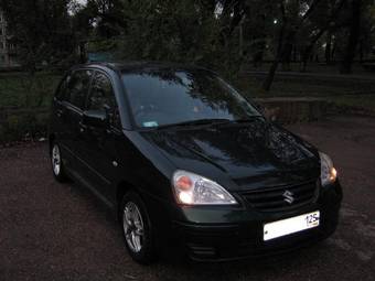 2004 Suzuki Liana Pictures