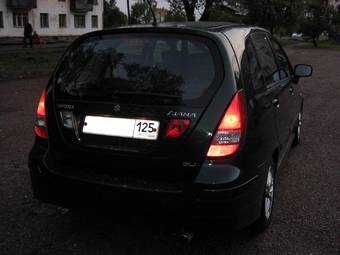 2004 Suzuki Liana Photos