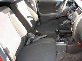 2005 Suzuki Liana Pics