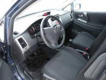 2005 Suzuki Liana Photos