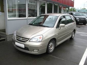 2005 Suzuki Liana Photos