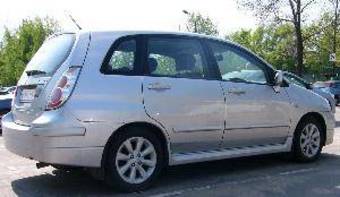 2005 Suzuki Liana Pictures