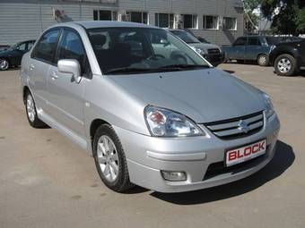 2005 Suzuki Liana Images