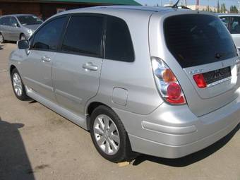 2005 Suzuki Liana Photos