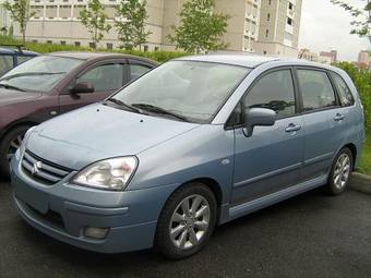 2005 Suzuki Liana Photos