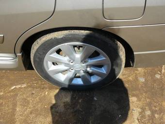 2006 Suzuki Liana Images