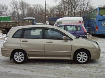2006 Suzuki Liana Photos