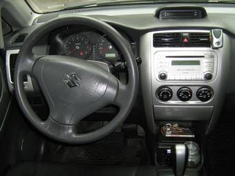 2006 Suzuki Liana Photos