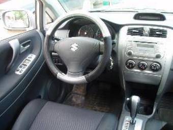 2007 Suzuki Liana Images