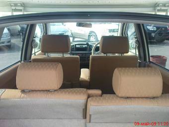 2002 Suzuki MR Wagon Pictures