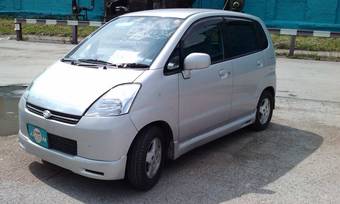 2002 Suzuki MR Wagon Images