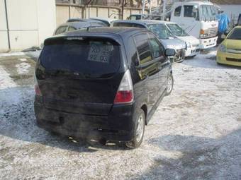 2003 Suzuki MR Wagon Pictures