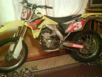 2006 Suzuki RM Pictures