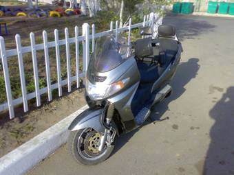2000 Suzuki Skywave Photos