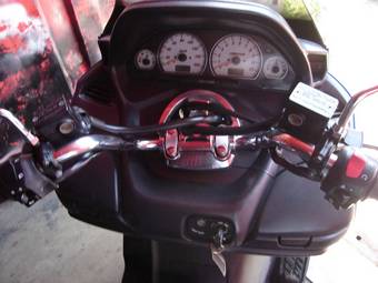 2004 Suzuki Skywave Pictures