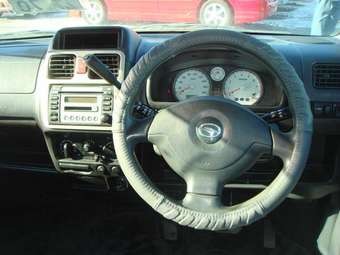 2003 Suzuki Solio Pictures