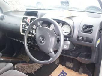 2003 Suzuki Solio Photos