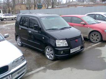 2004 Suzuki Solio Photos