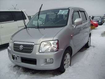 2005 Suzuki Solio Pictures