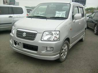 2005 Suzuki Solio Pictures