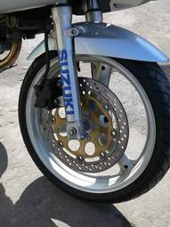 1999 Suzuki SV400S Pictures