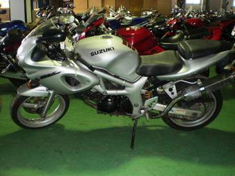 1999 Suzuki SV400S Pictures