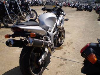 1999 Suzuki SV400S Pictures