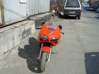 2000 Suzuki SV400S Photos