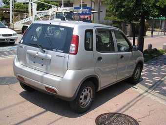 2000 Suzuki Swift