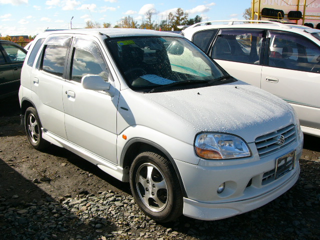 2000 Suzuki Swift