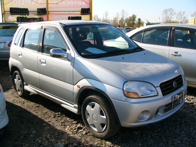 2000 Suzuki Swift