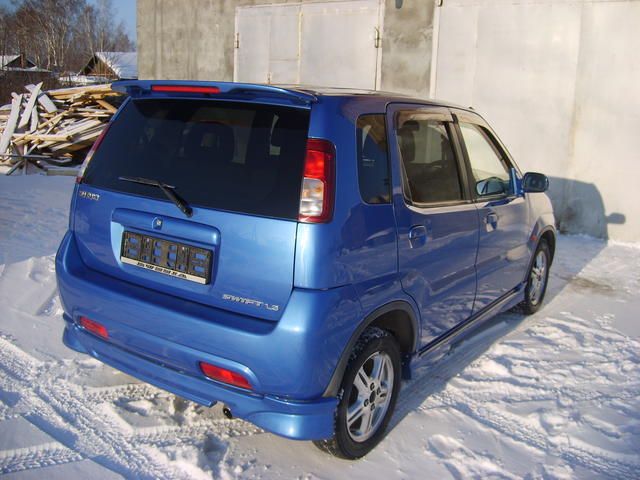 2000 Suzuki Swift