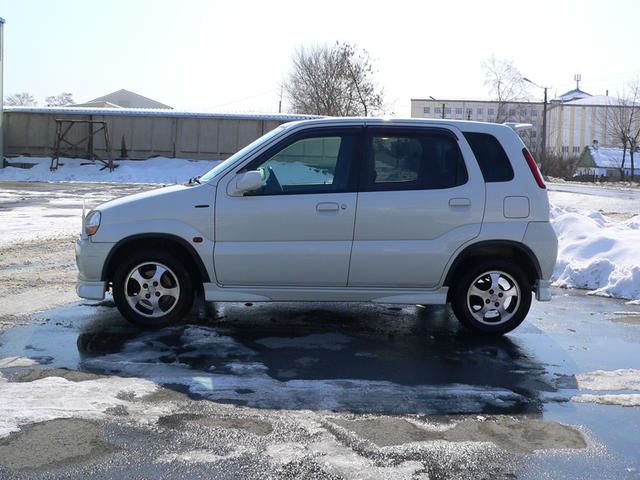 2000 Suzuki Swift