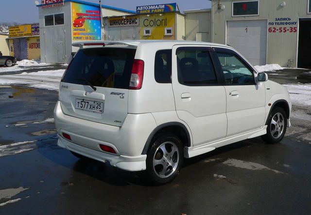 2000 Suzuki Swift