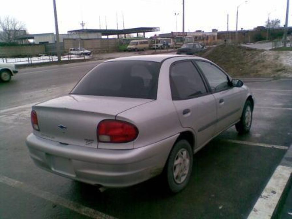 2000 Suzuki Swift