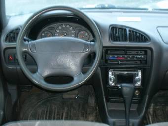 2000 Suzuki Swift Pictures