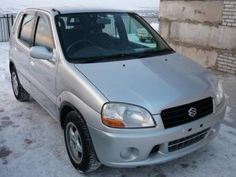 2000 Suzuki Swift Photos