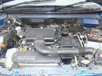 2000 Suzuki Swift Photos