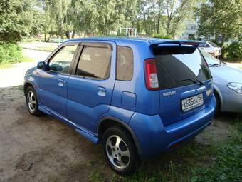 2000 Suzuki Swift Pictures