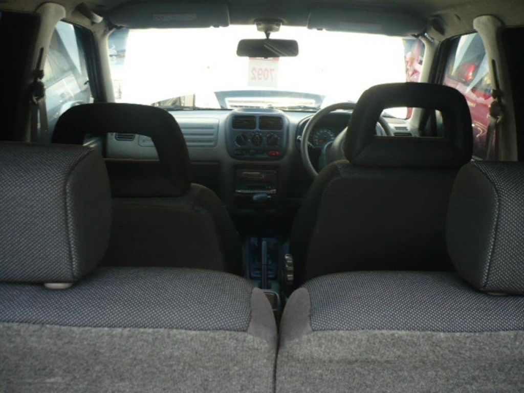 2001 Suzuki Swift