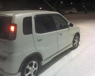 2001 Suzuki Swift Photos